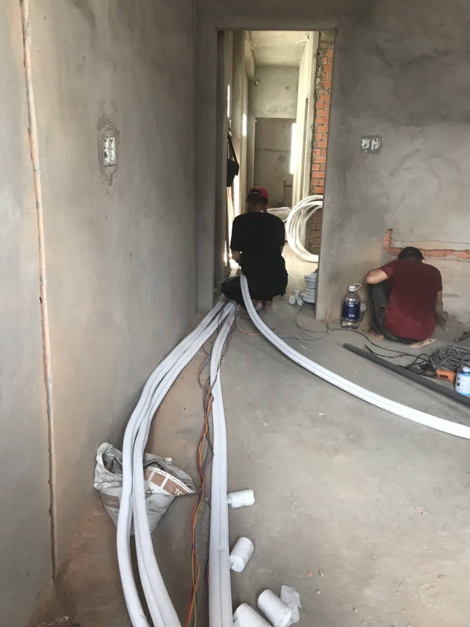 Thợ điện lạnh chuyên nghiệp